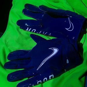 Football gloves